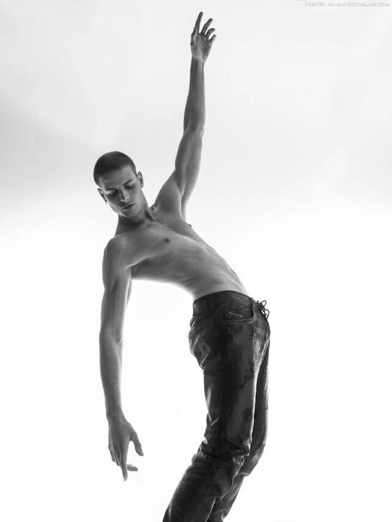 Daniel Lenhardt Nude 5