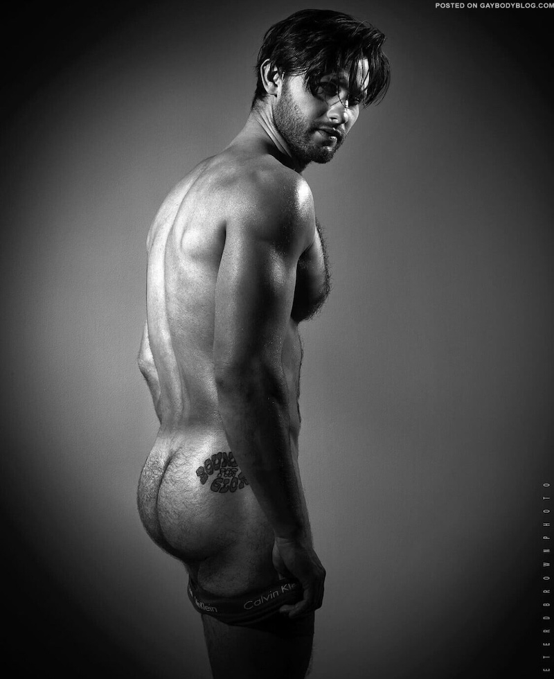 Sam Spade nude 8