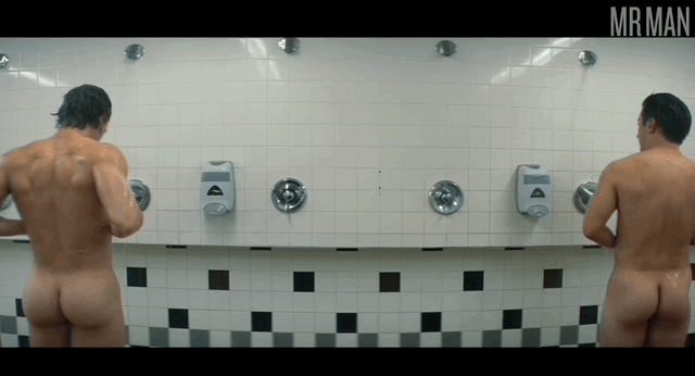 2 Connor Storrie, Hudson Williams in Heated Rivalry shower