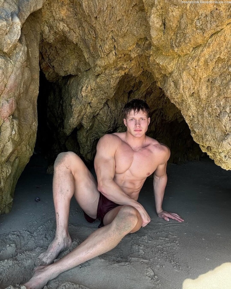 European muscle boy Dima Novikov 8