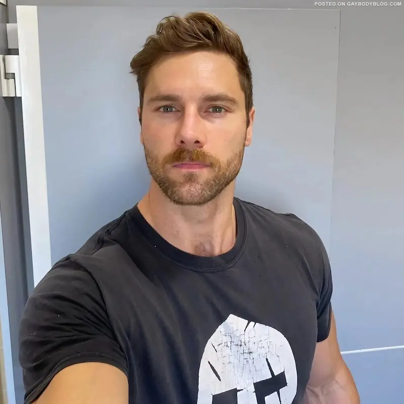 gorgeous British male model Thomas Lawson 2