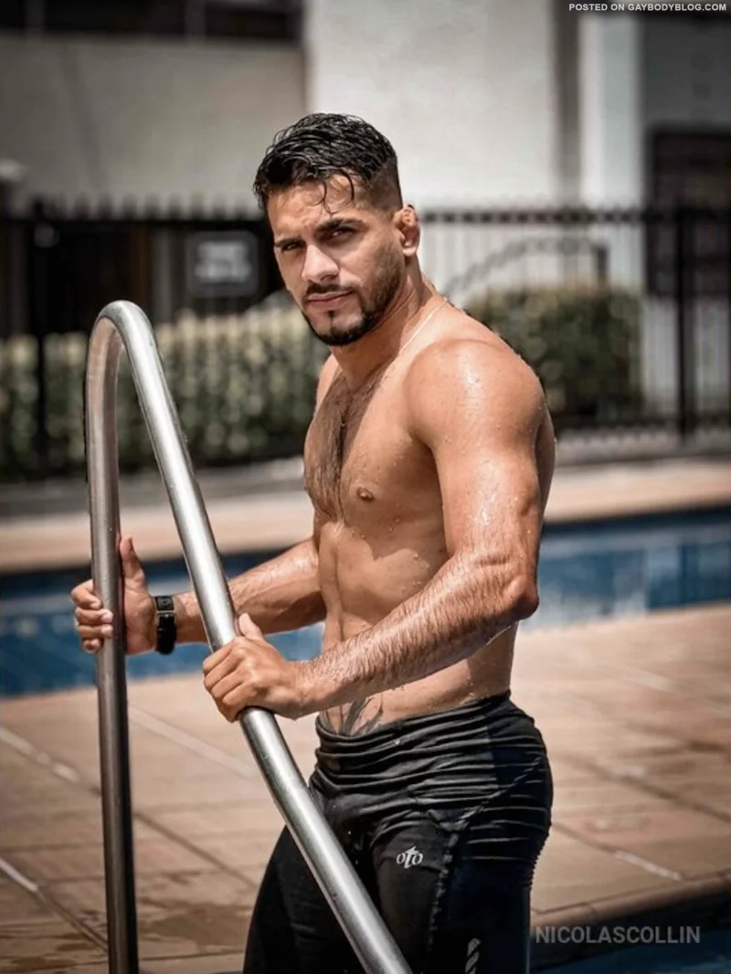 muscular cam hunk 3