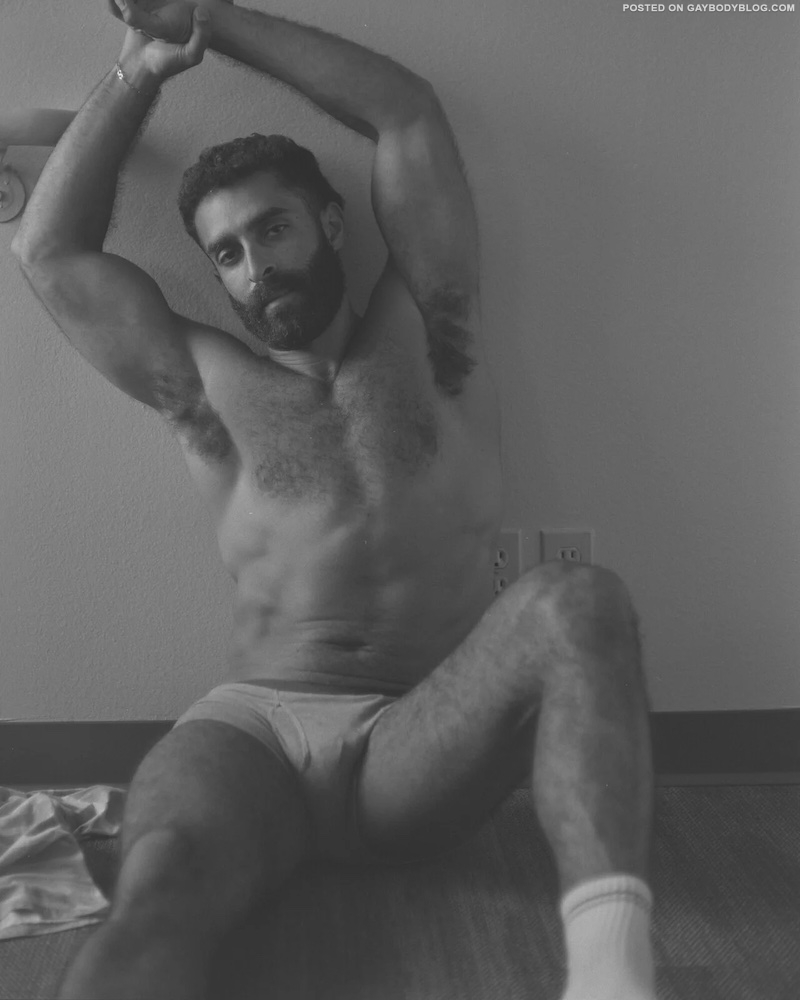 Bearded Hunk Model Taylor Stilson 8