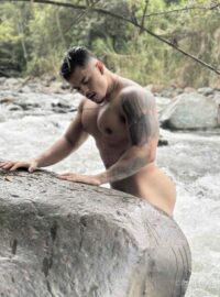 Big Muscle Cam Guy Camilo Black 2