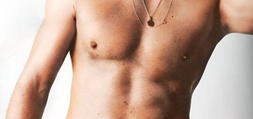 Elia Cometti Nude 1