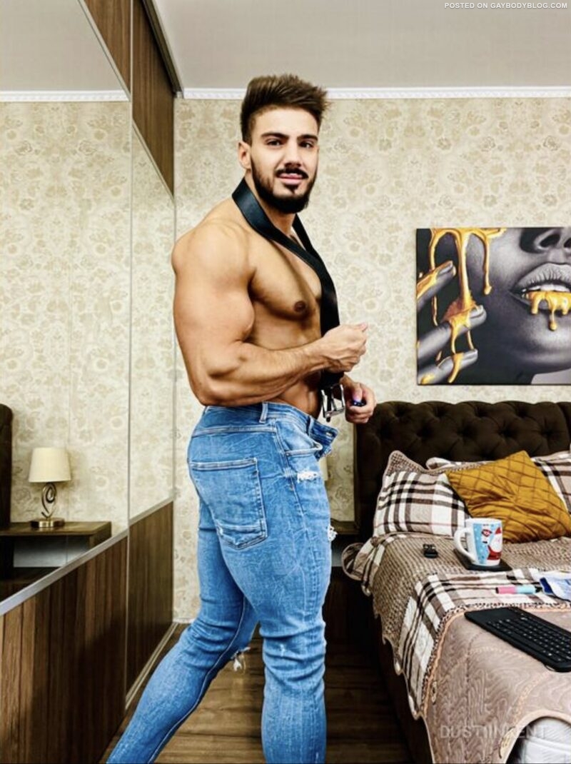 Hung Muscle Cam Guy Dustiin Kent 6