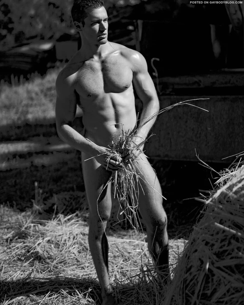 Kolos Balázs naked 4