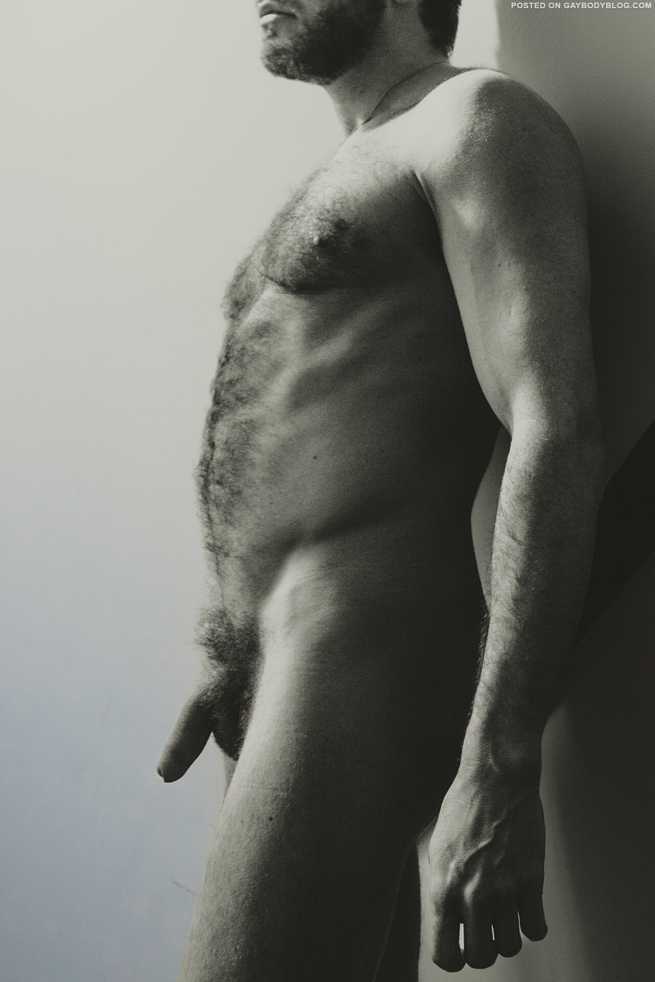 Naked Hairy Hunk Labootski 7