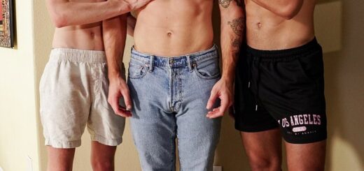 Threesome Flip Fuck 1