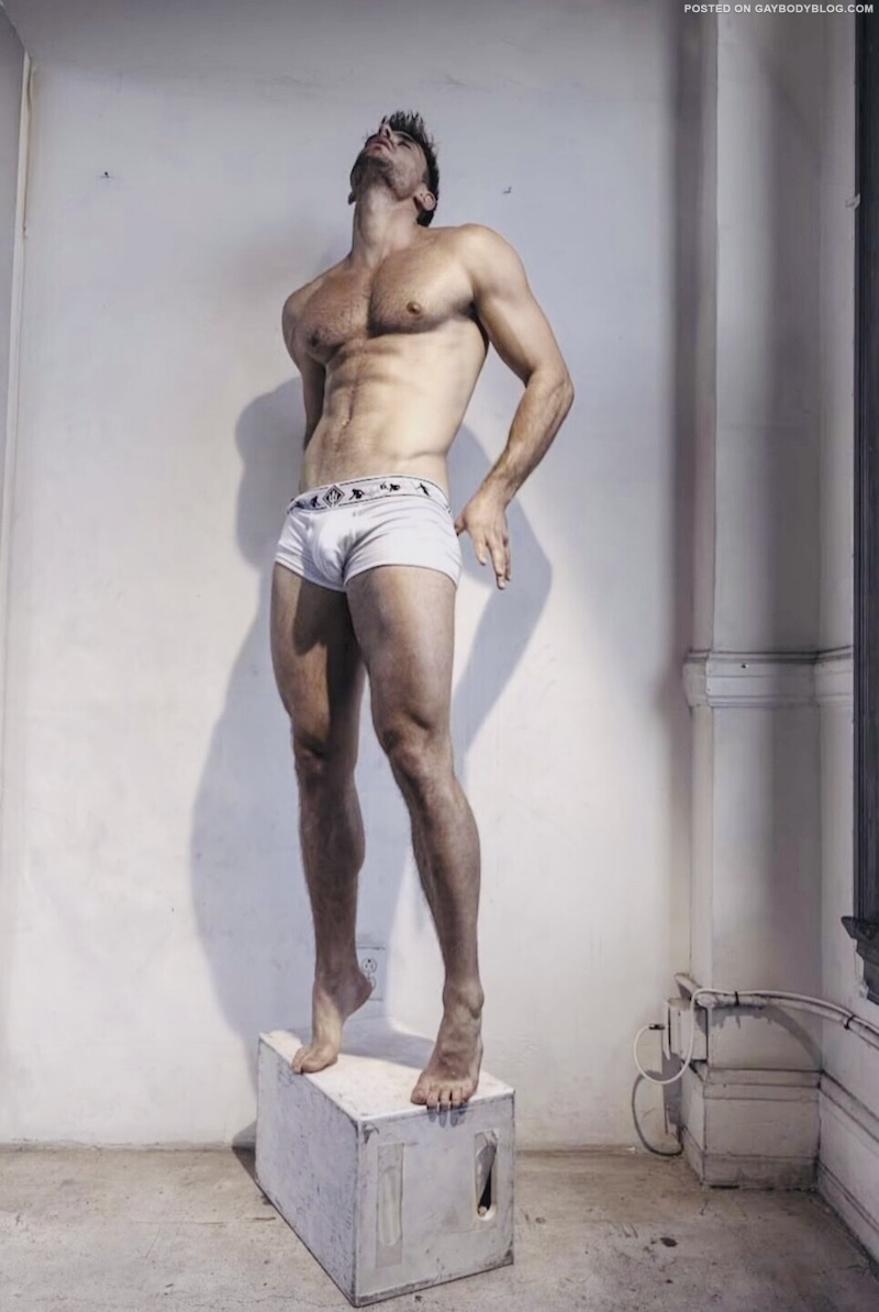 Fabian Arnold Naked 4