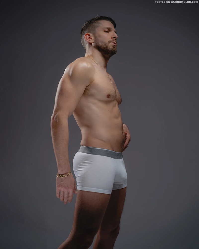 Yuval Has A Big Daddy Dick Bulge 8