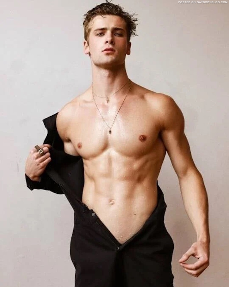American jock model Wyatt Engeman 7