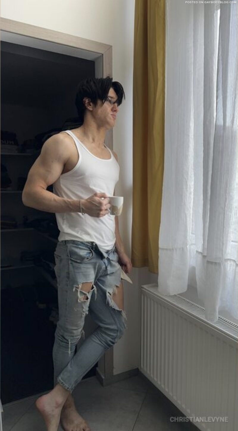 Cam Twunk Christian Levyne 1