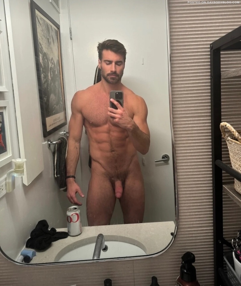 Justin Clynes naked 4