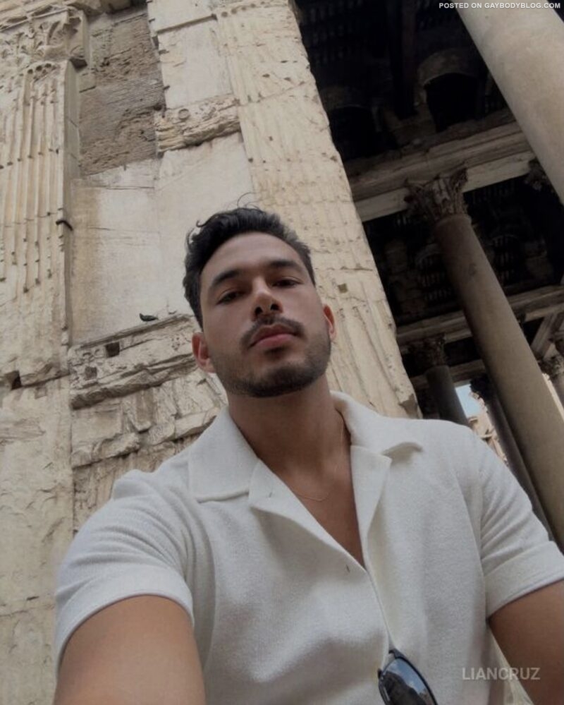 Handsome Latino Cam Guy Lian Cruz 4