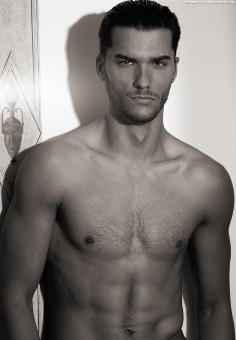 Aurélien Muller Naked 2