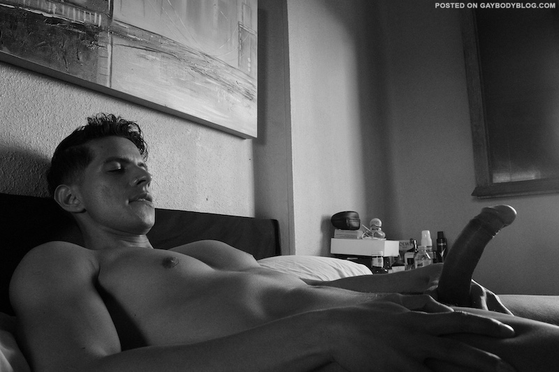 Emilio Maza Naked And Jerking 5