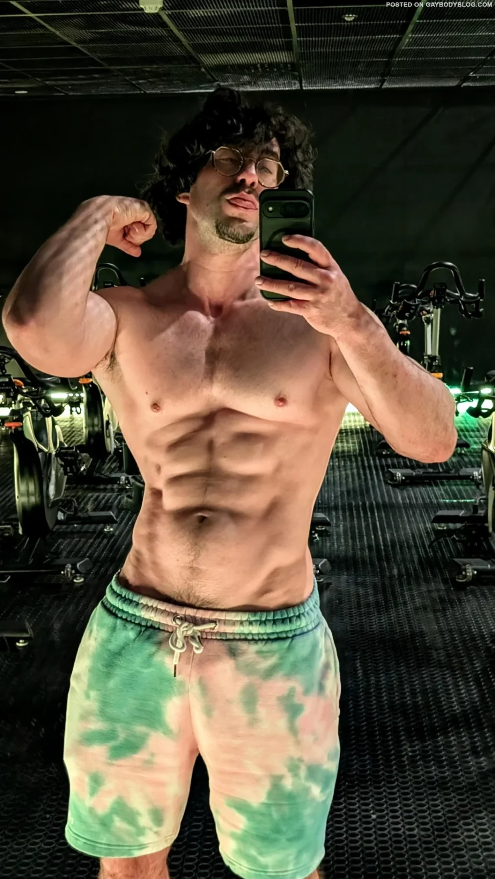 gaybody Reddit Community Pics (2)