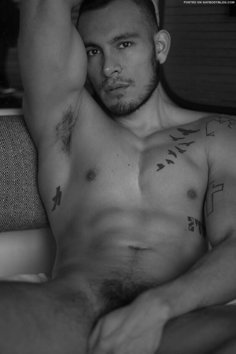 smooth jock model Julio Salinas 2