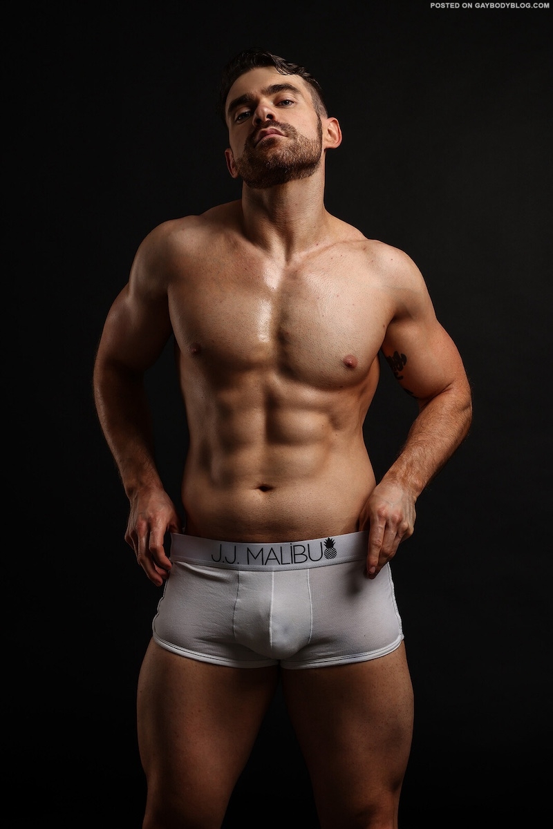 Bulging Hunk Dexter Dowd 6