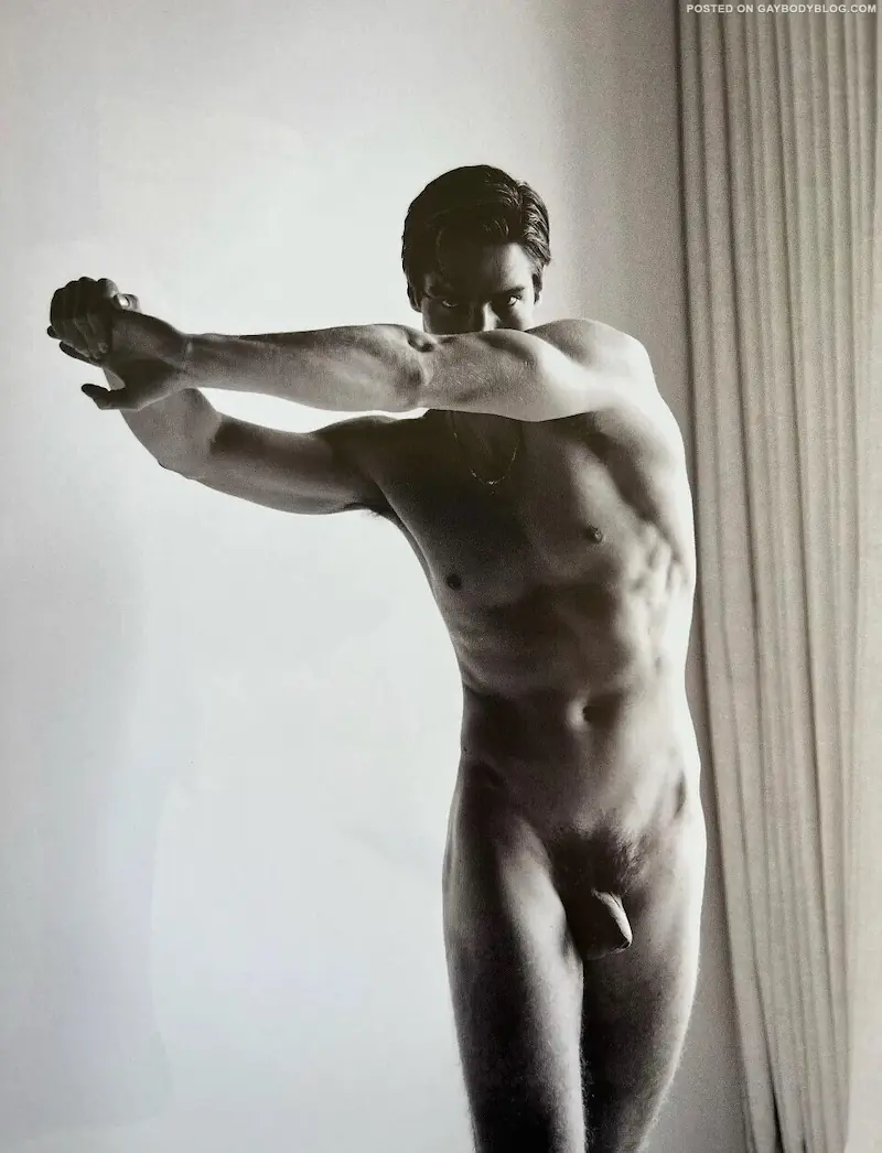 Kilian Isaak nude 7