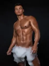 Max Small Naked And Hard 3
