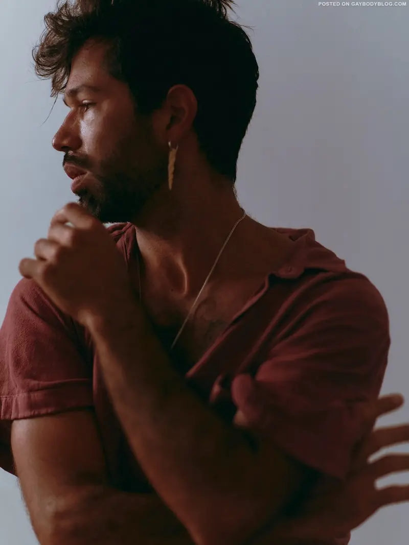 Naked Artist Gabriel Palacios Poses For Giuseppe Falla 1