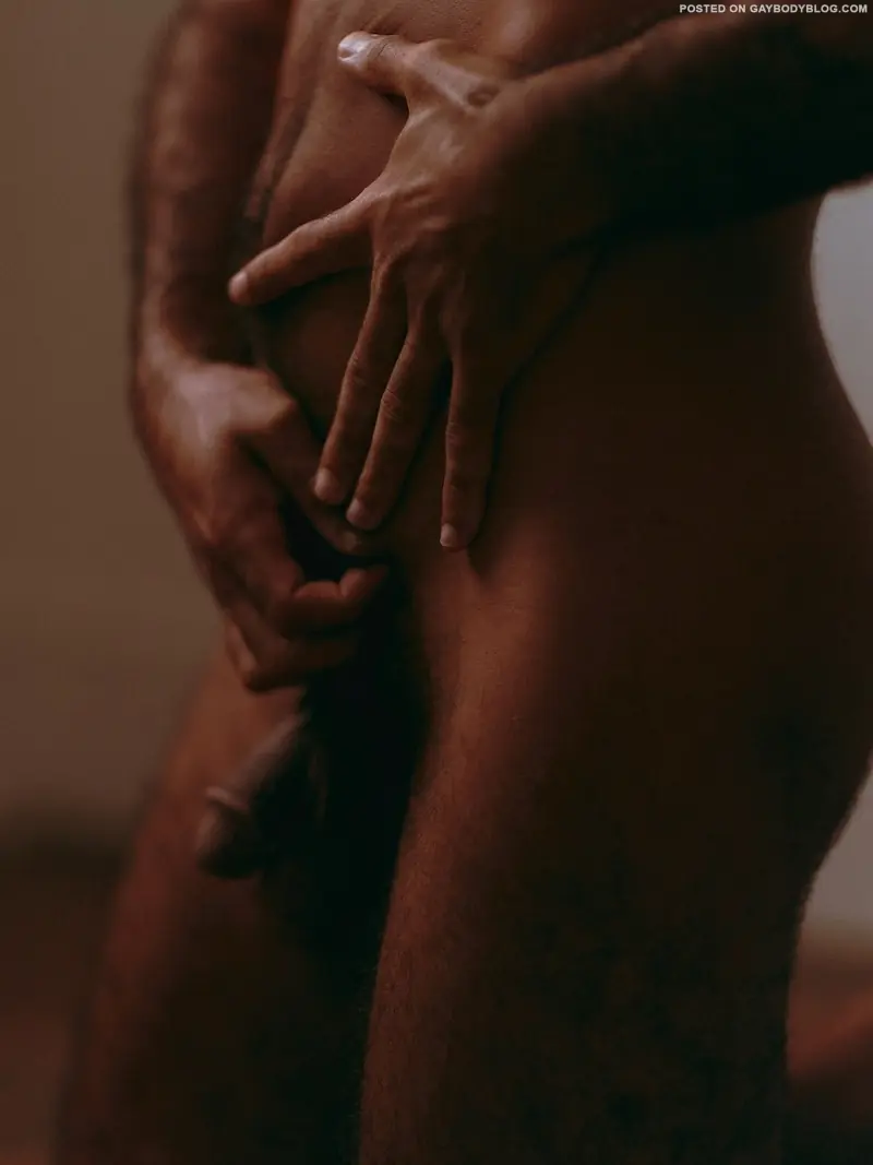 Naked Artist Gabriel Palacios Poses For Giuseppe Falla 4