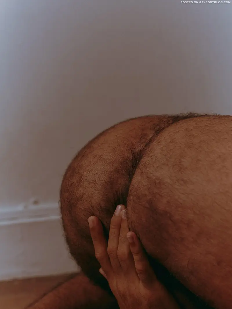 Naked Artist Gabriel Palacios Poses For Giuseppe Falla 7