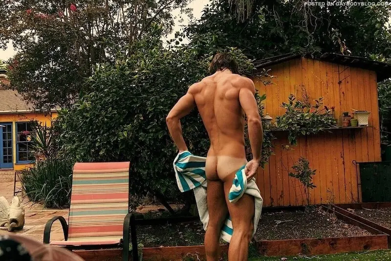 Radu Ionut Naked 2