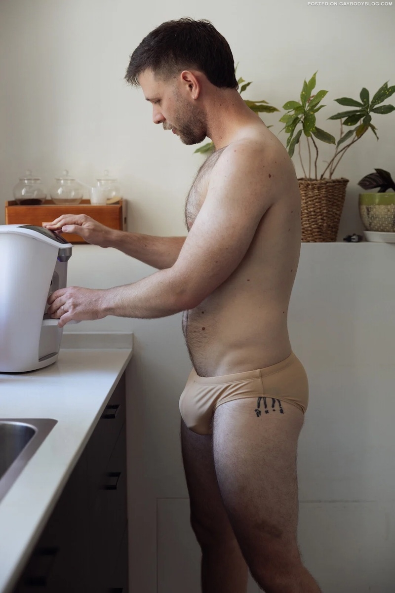Sexy Bear Model Yair Shapira 1