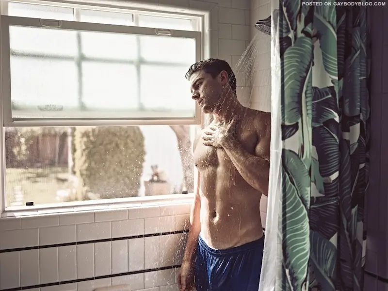 Very Handsome Man Sean Daniels 6