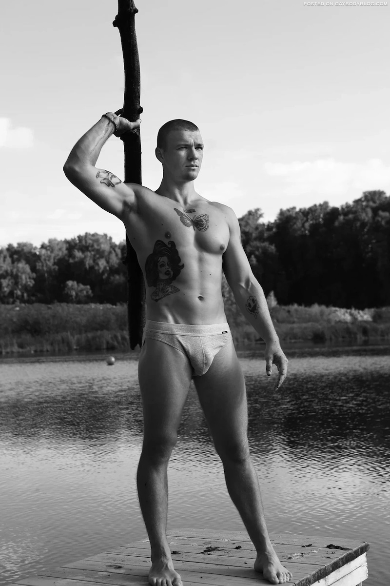 Handsome And Buff Hunk Victor Golovkin 4