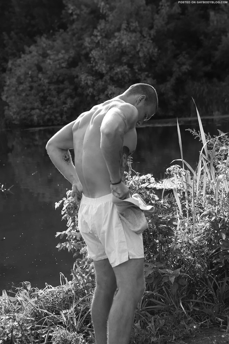 Handsome And Buff Hunk Victor Golovkin 7