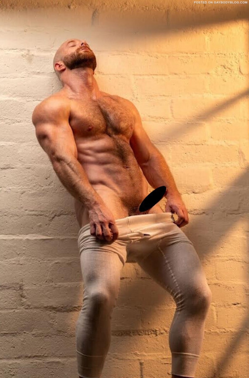 Men Flashing Cock 6