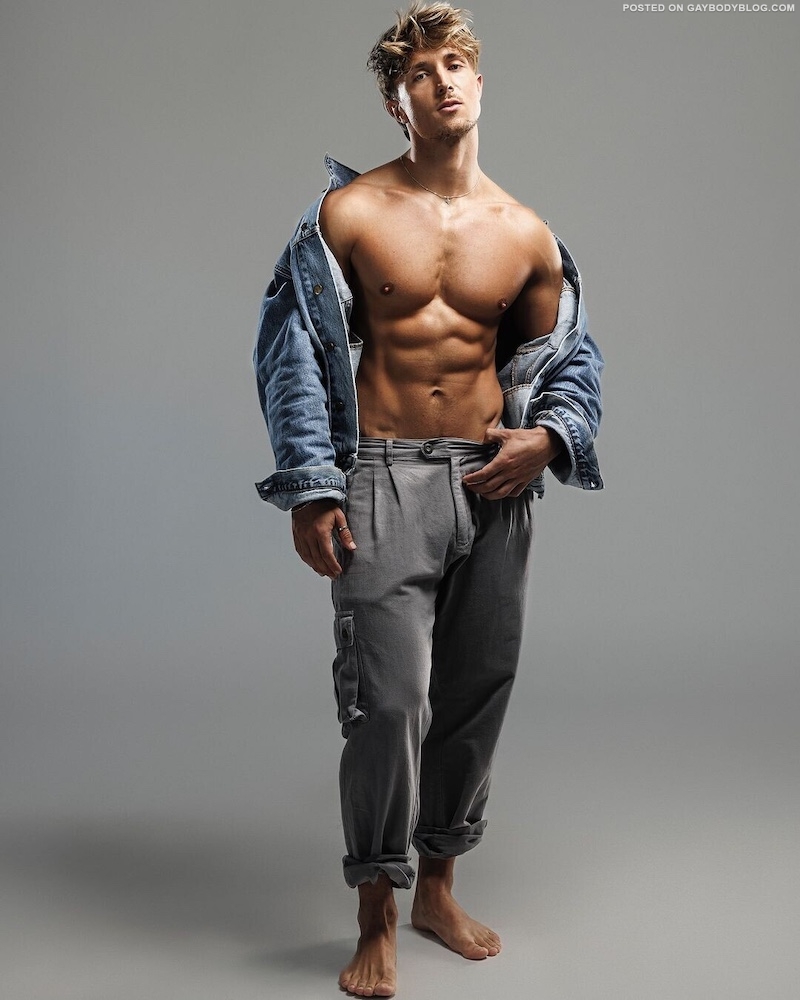 Nick van Calck naked 5