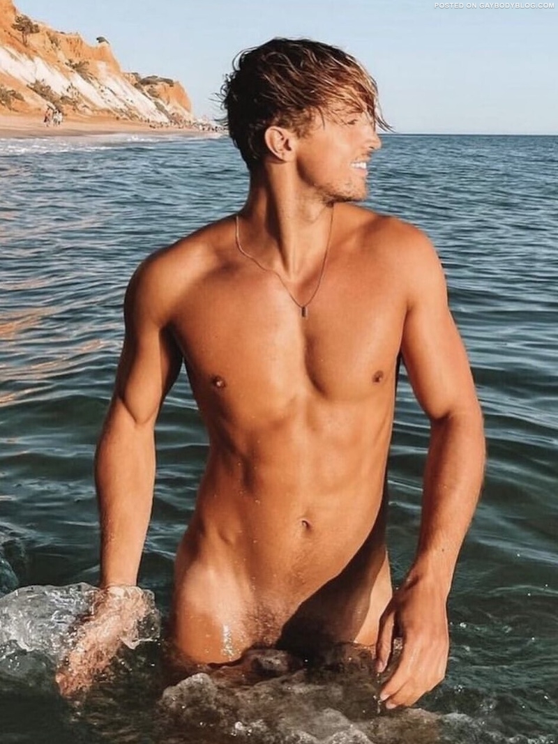 Nick van Calck naked 7