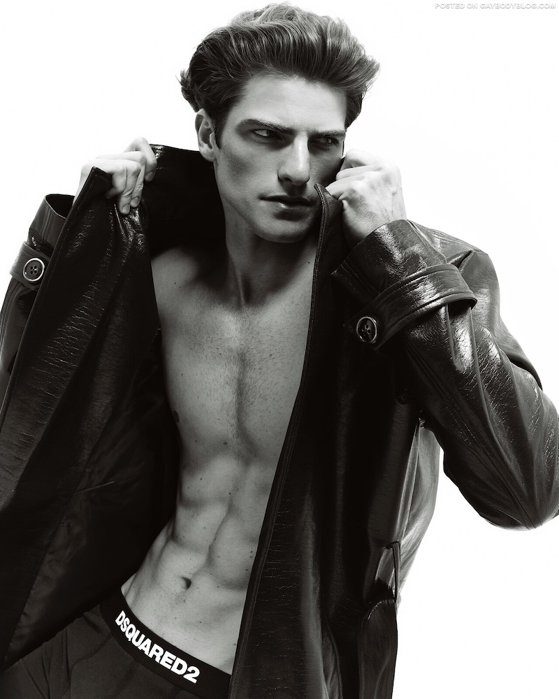 Ripped Male Model Tommaso Pajola 4