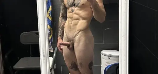 Showing Hard Gym Cock 1